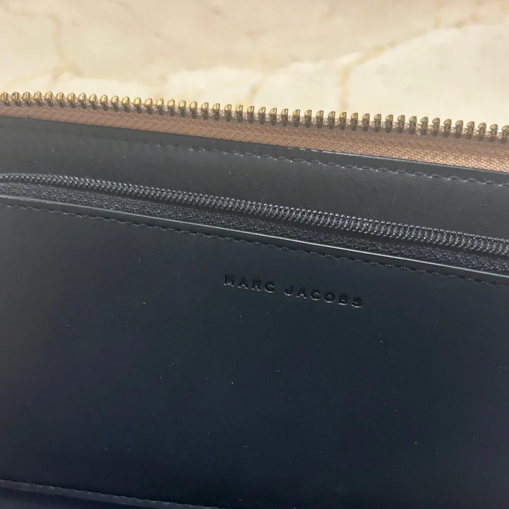 Marc Jacobs leather wallet - Picture 3 of 4